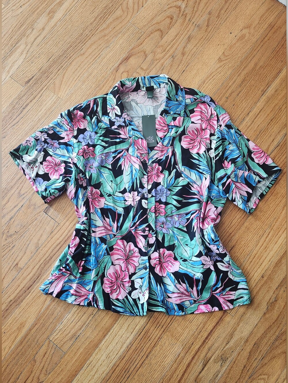 Wild Fable Button Up Shirt Women’s Large L Floral Tropical Short Sleeve Top Camp